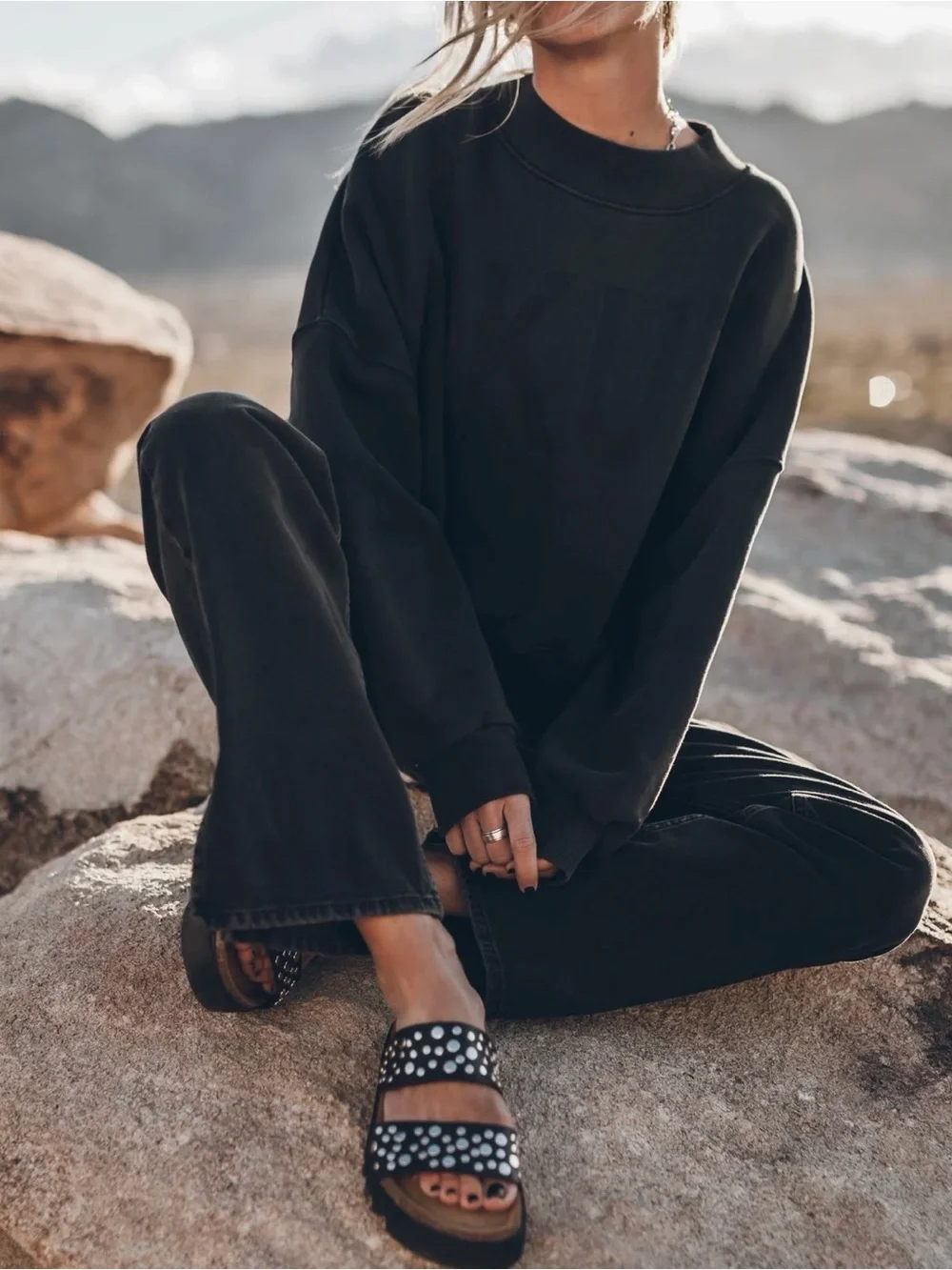Mikuta The Dark Sweater Classic Black Crewneck Oversized Relaxed Sweater